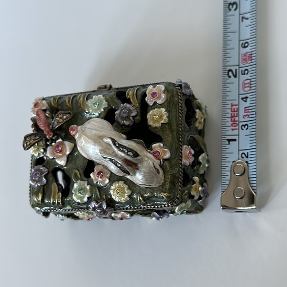 Vintage Jeweled Trinket Box with Bunny - Picture 9 of 11
